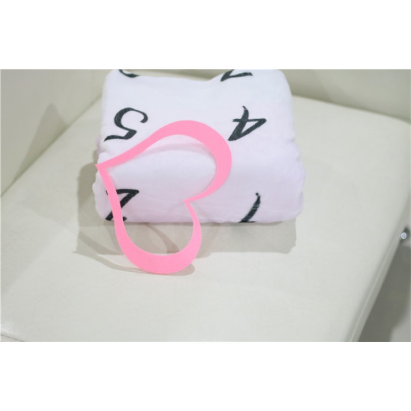 Premium Silky Soft Blanket Newborn to 12 Months Monthly Milestone Blanket for Baby Girl Large 150 x 100 cm Newborn Baby Shower Gift